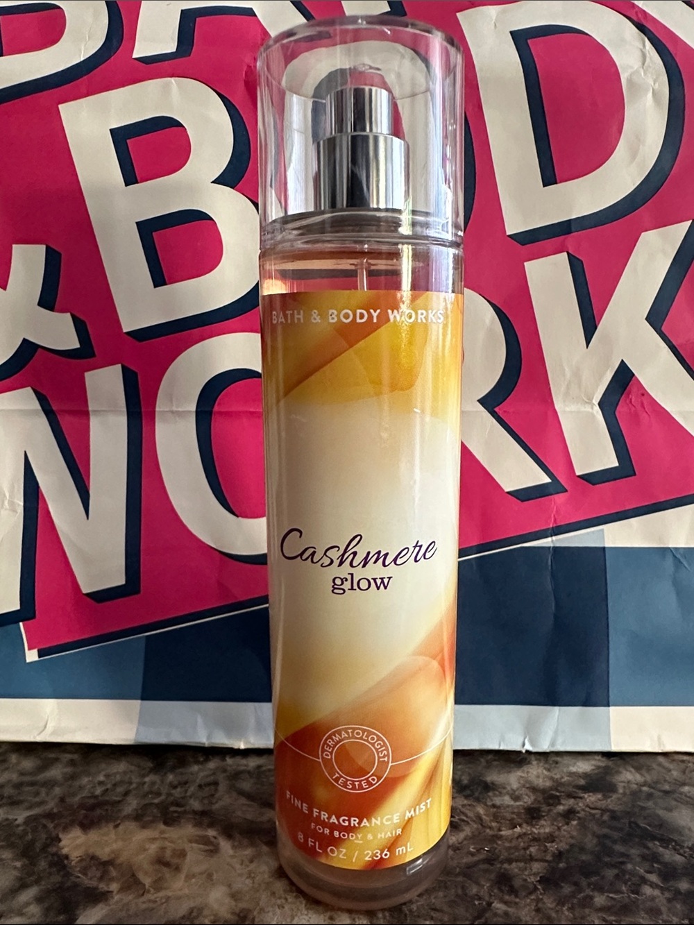 Bath & Body Works cashmere glow